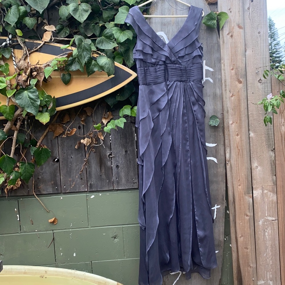 NWT Adrianna Papell Occasions Smokey Grey Full Length Dress